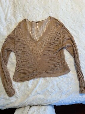 Free people Women’s V-Neck Distressed Knit Sweater - Taupe